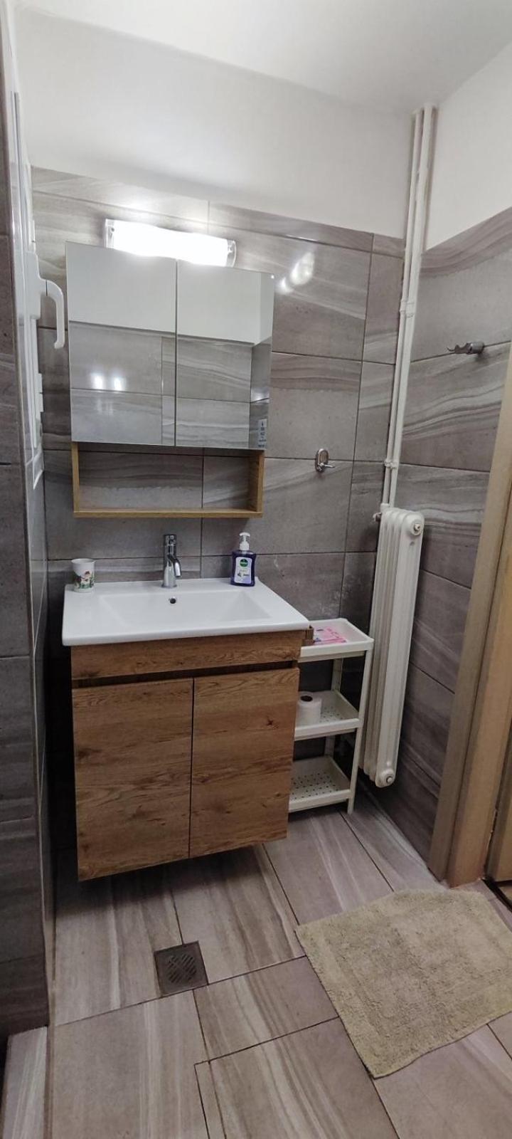 Stylish, Comfortable, Basement Loft-Like Apartment With Amenities Aten Exteriör bild